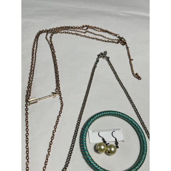 Boho Chic Mixed Jewelry Set Greens Golds - Picture 5 of 6